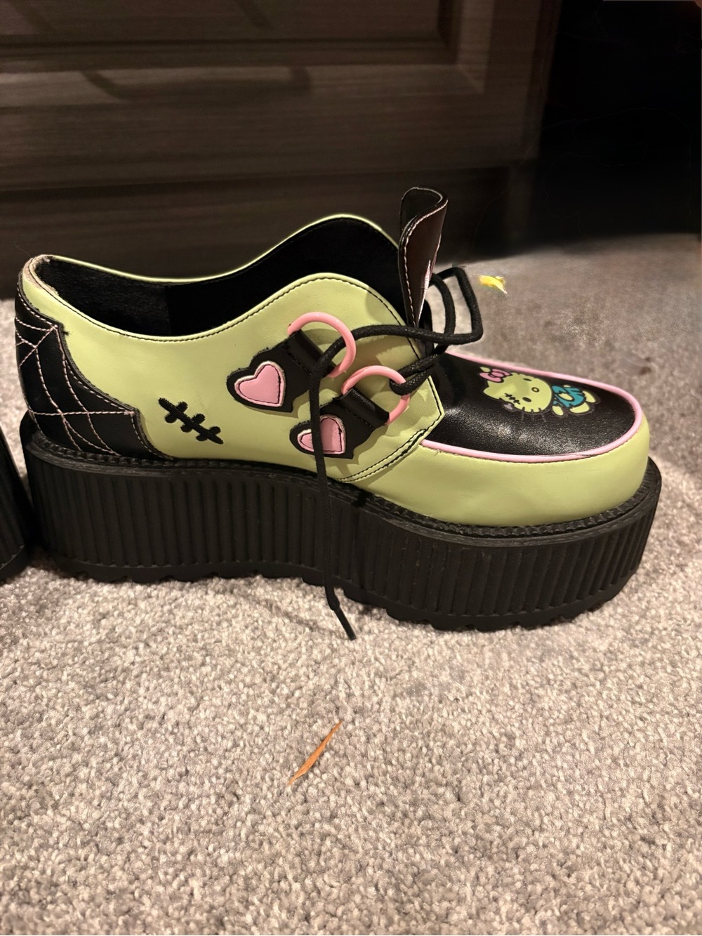 YRU Shoes x Hello Kitty Super Kreep Frankie Creepers - Picture 11 of 11